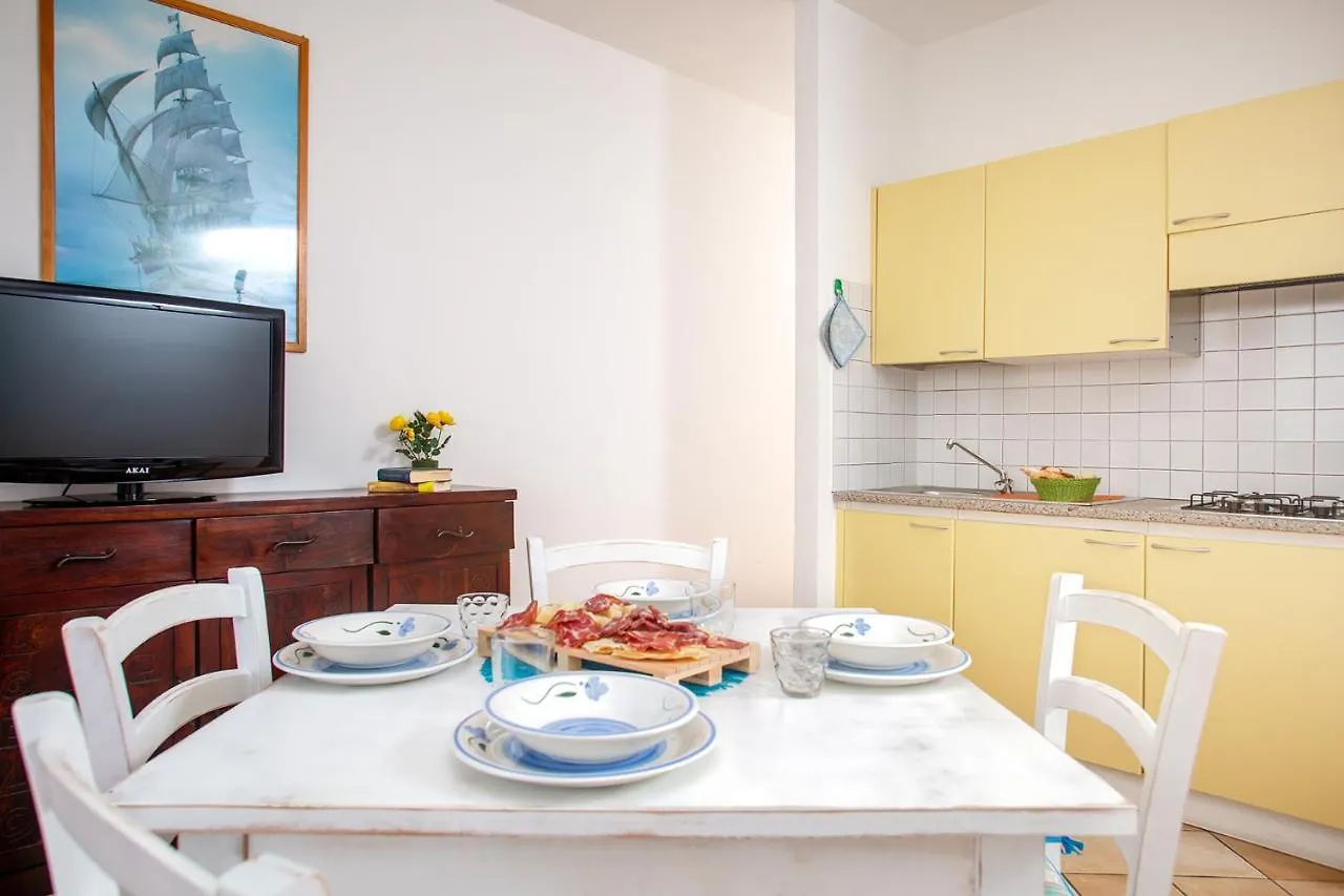 Apartment Appartamenti Lungoni Santa Teresa Gallura